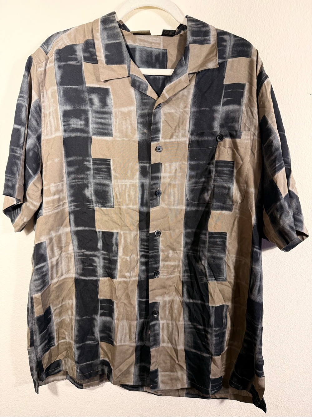 Axist Short-Sleeve Casual Button-Down Shirt Silk  Luxury Lightweight Casual